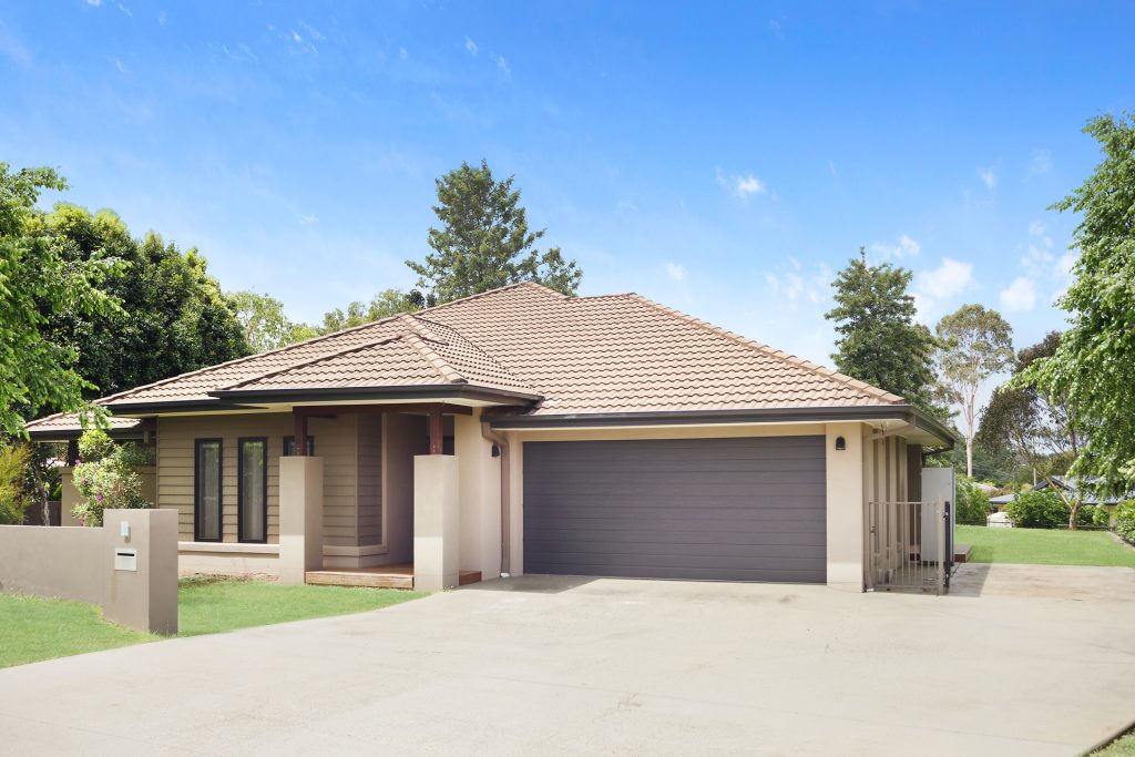 2 Lachlan Crescent, Beerwah QLD 4519 - photo 2