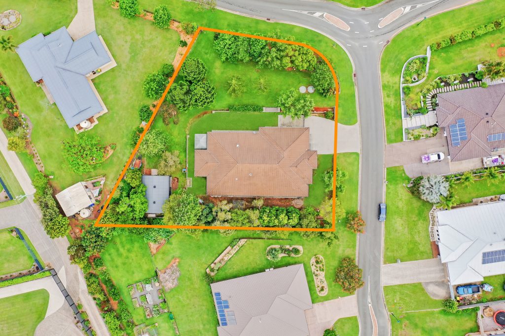2 Lachlan Crescent, Beerwah QLD 4519 - photo 14