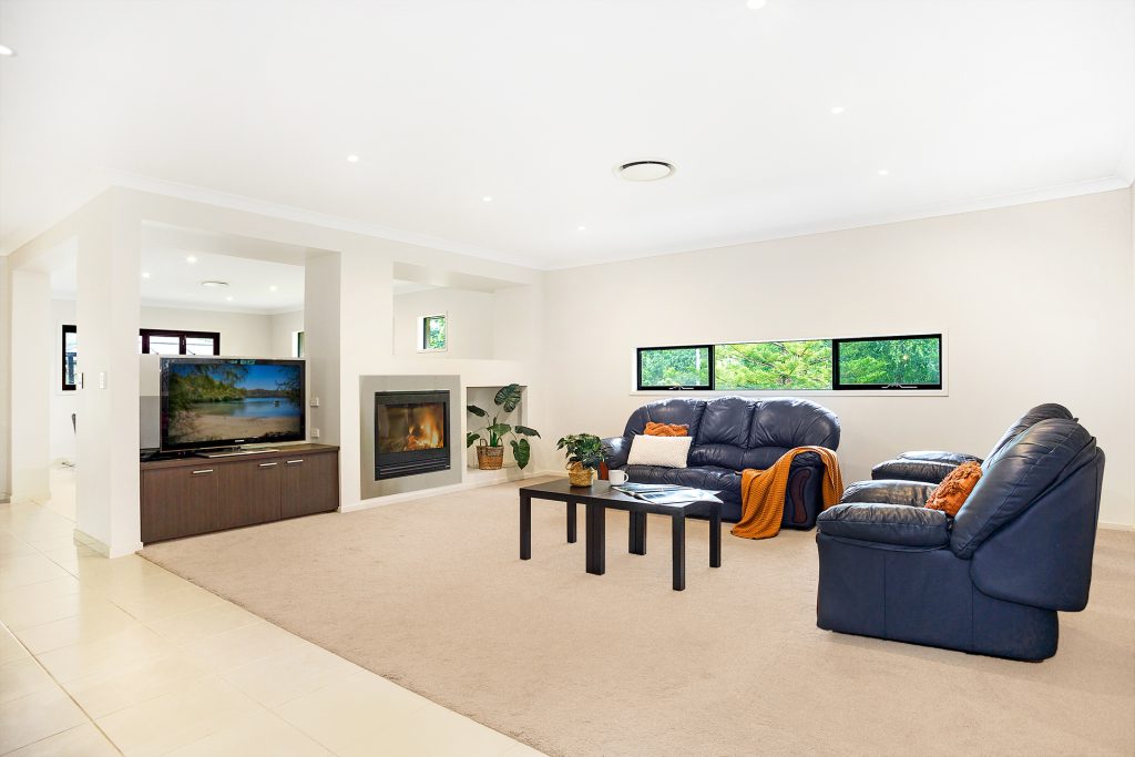 2 Lachlan Crescent, Beerwah QLD 4519 - photo 3