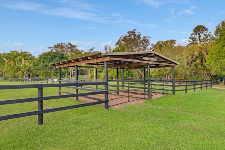 32 Bell Road, Glass House Mountains QLD 4518 - photo 13