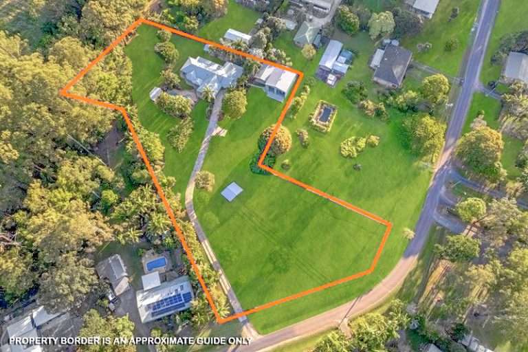 32 Bell Road, Glass House Mountains QLD 4518 - photo 16