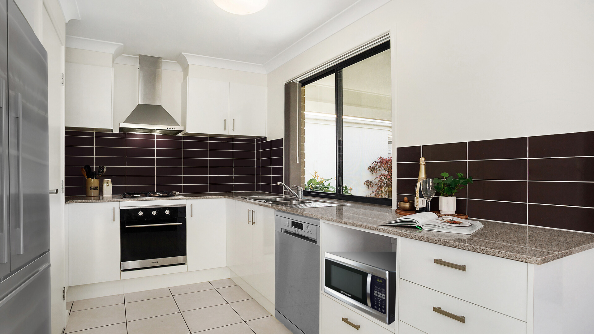 6 Osage Street, Caloundra West QLD 4551 - photo 3