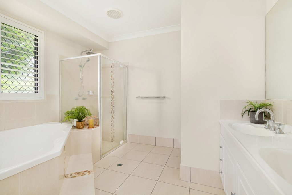 8 Cayenne Court, Glass House Mountains QLD 4518 - photo 8
