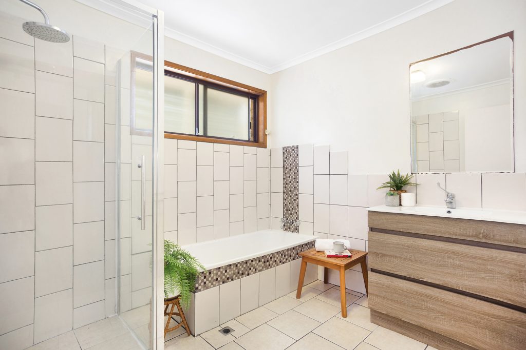 138 Bowen Road, Glass House Mountains QLD 4518 - photo 7