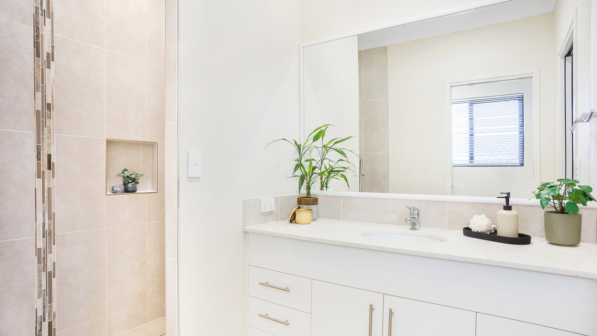 22 Shearwater Crescent, Banksia Beach QLD 4507 - photo 9
