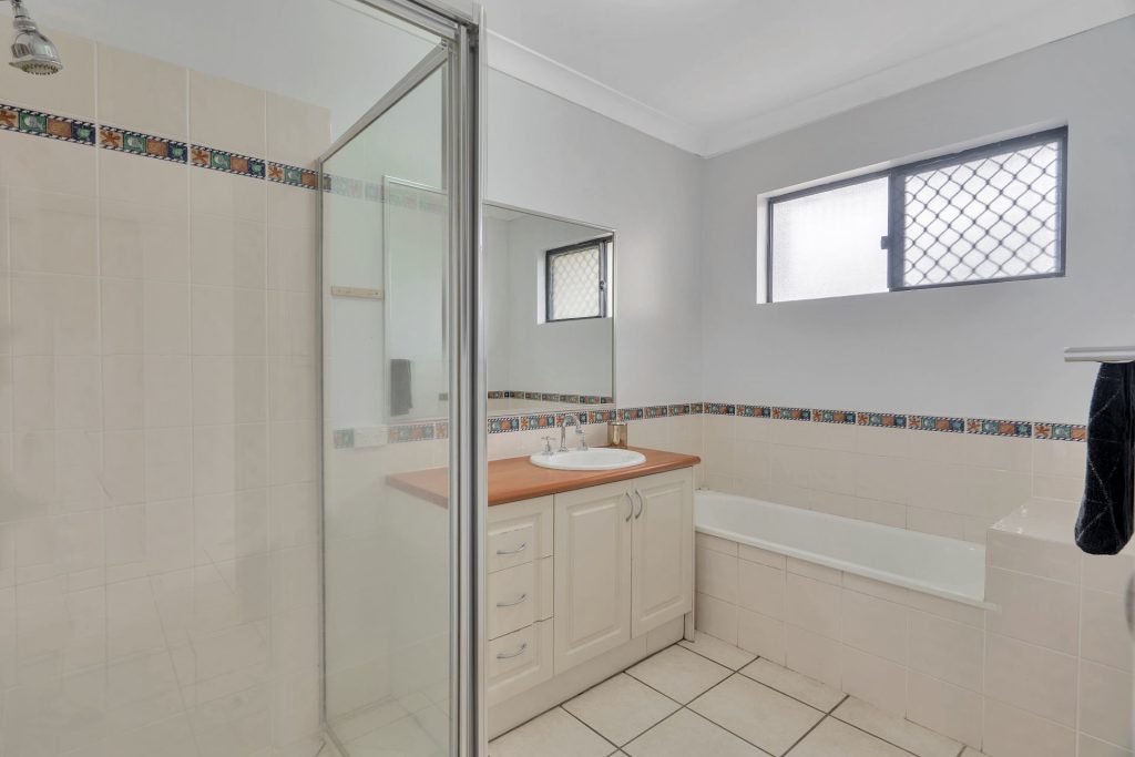 51 Oreilly Drive, Caloundra West QLD 4551 - photo 10