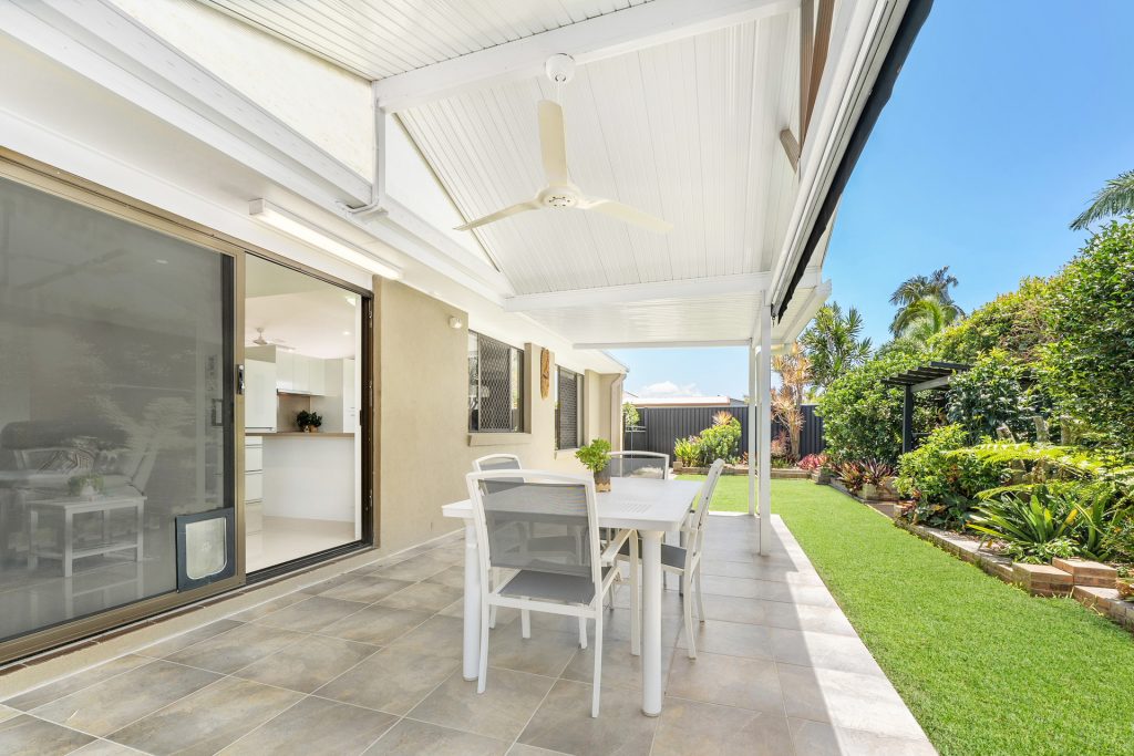 11 Caldwell Street, Golden Beach QLD 4551 - photo 2