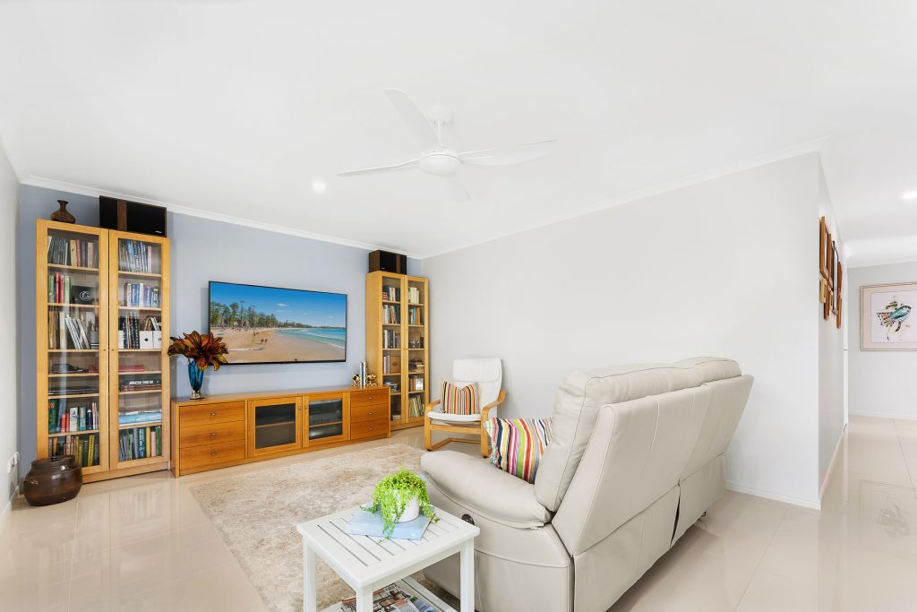 11 Caldwell Street, Golden Beach QLD 4551 - photo 4