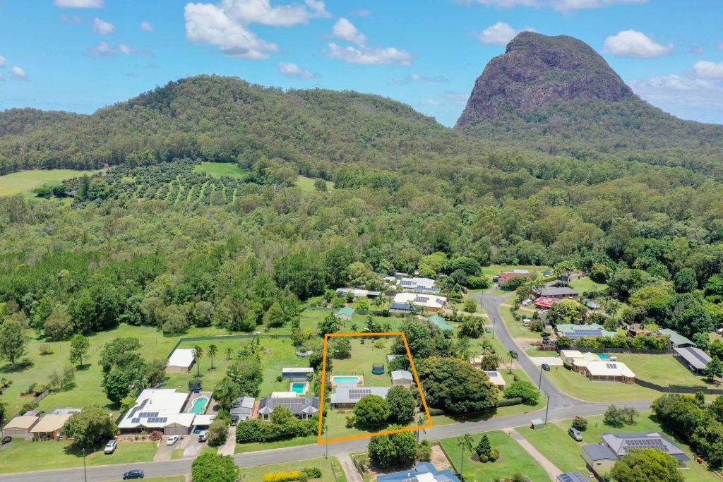 40 Parkview Road, Glass House Mountains QLD 4518 - photo 7