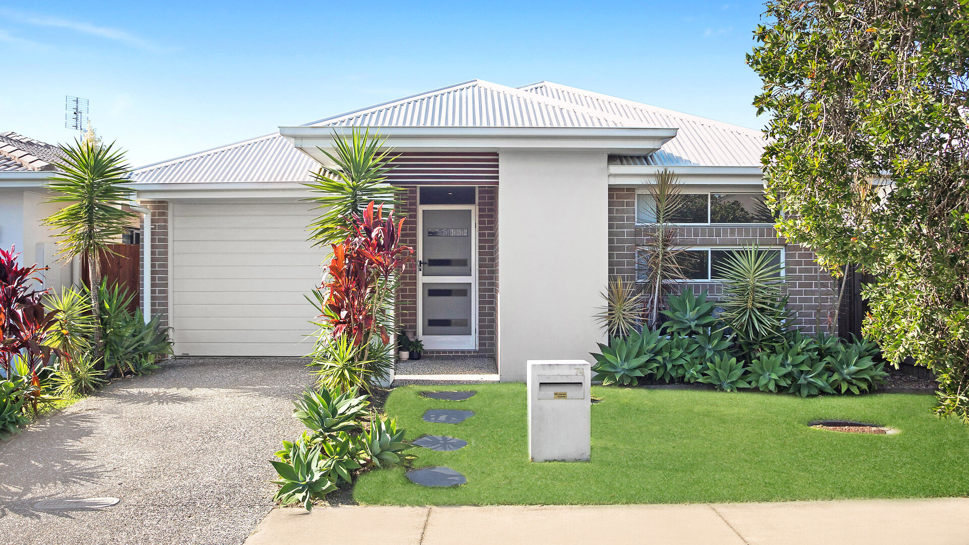 74 Auburn Street, Caloundra West QLD 4551 - photo 3