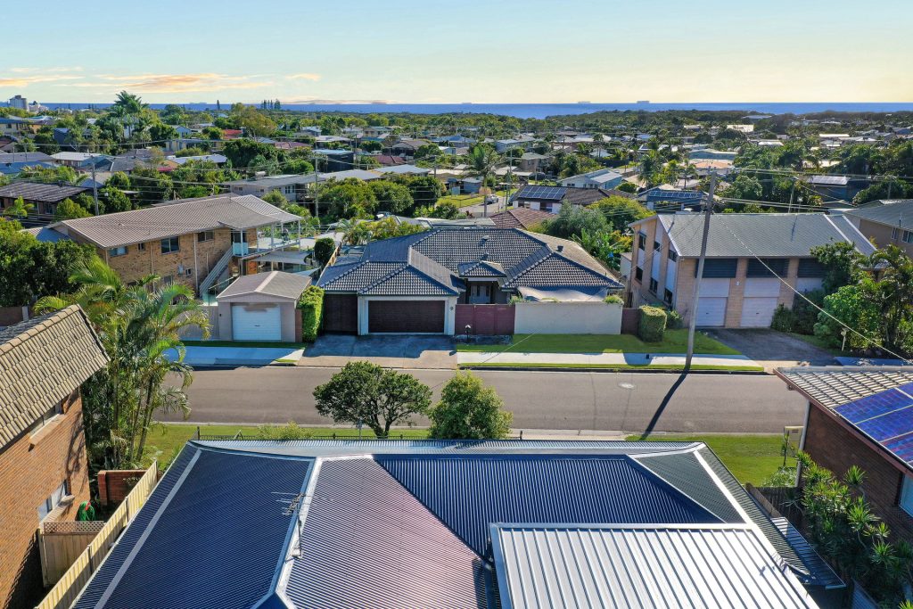 12 Ikara Street, Battery Hill QLD 4551 - photo 2