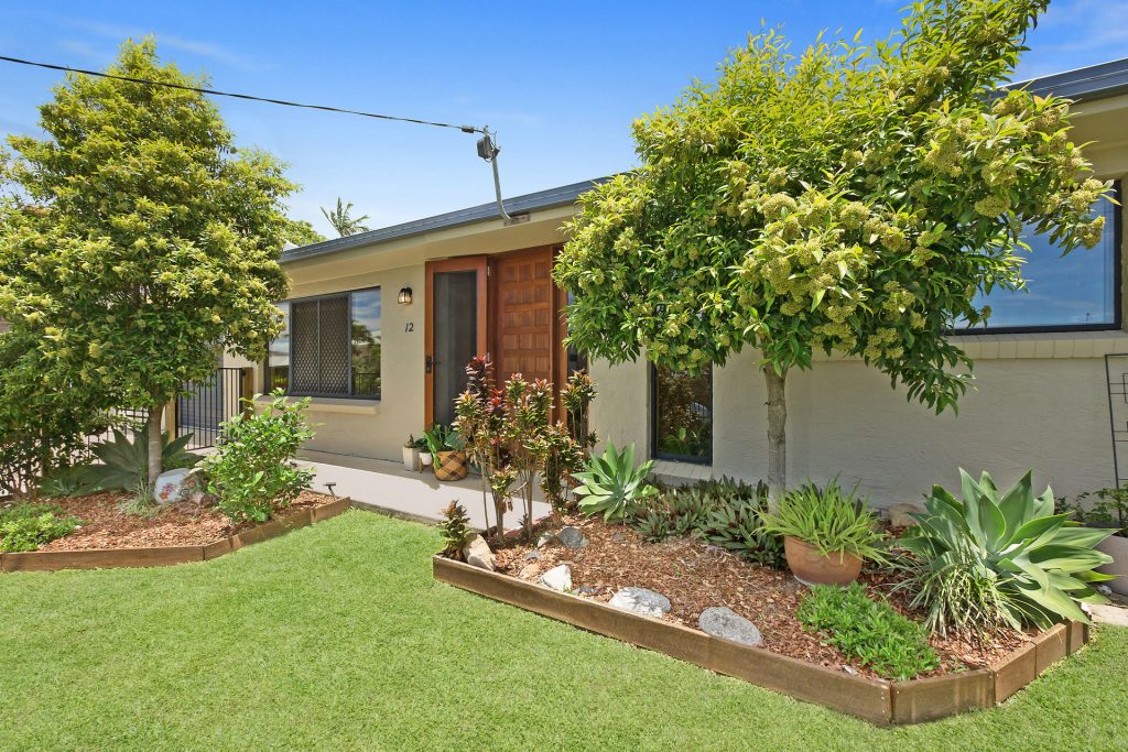 12 Ikara Street, Battery Hill QLD 4551 - photo 5