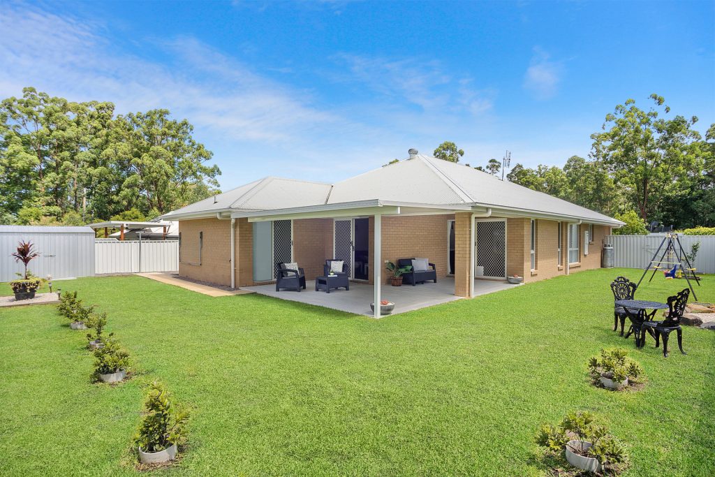 24 Jarrah Way, Landsborough QLD 4550 - photo 4
