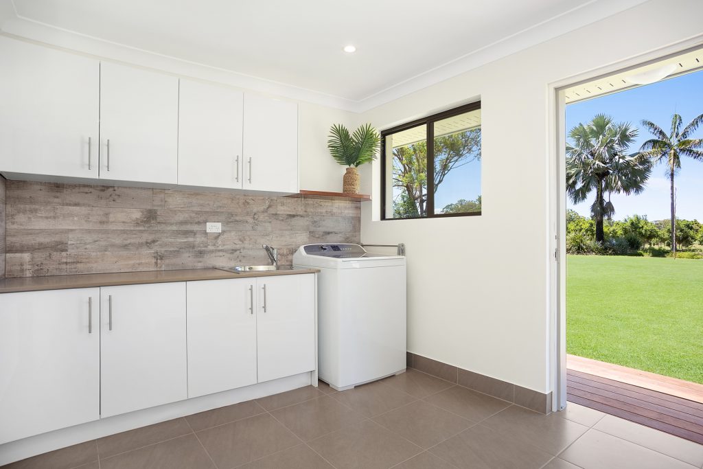 158 Kings Road, Glass House Mountains QLD 4518 - photo 15