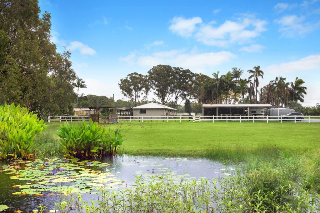 158 Kings Road, Glass House Mountains QLD 4518 - photo 17