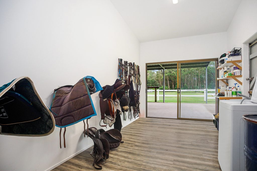 158 Kings Road, Glass House Mountains QLD 4518 - photo 18