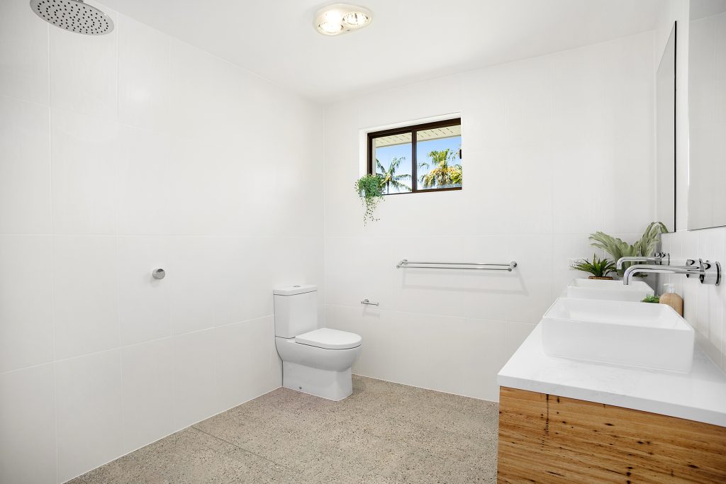 158 Kings Road, Glass House Mountains QLD 4518 - photo 10