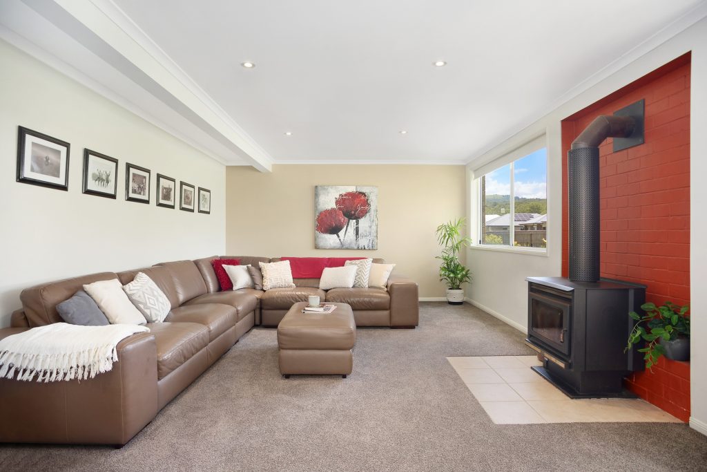 28 Holland Street, Landsborough QLD 4550 - photo 3