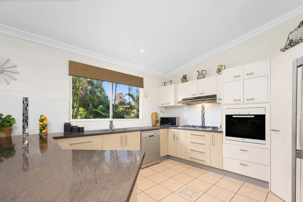 43 Alfs Pinch Road, Beerwah QLD 4519 - photo 4