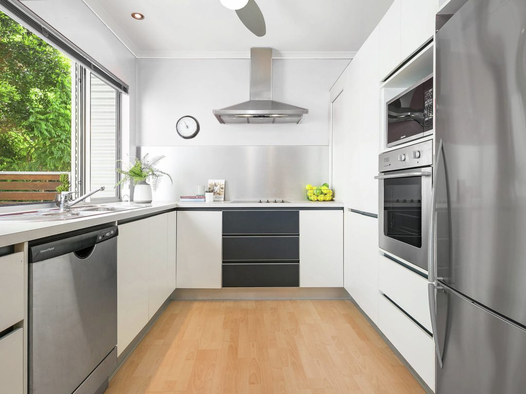 8/7 Bunya Place, Currimundi QLD 4551 - photo 2