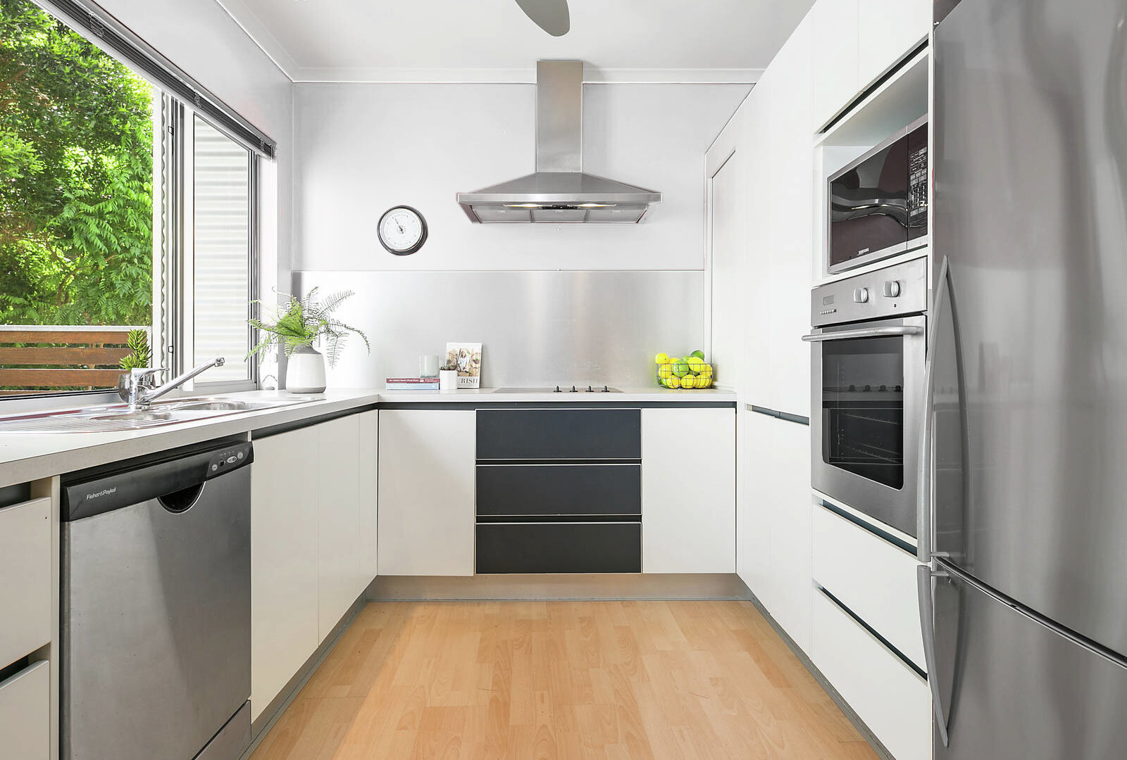 8/7 Bunya Place, Currimundi QLD 4551 - photo 2