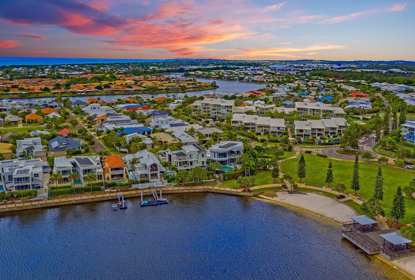 5 Santorini Court, Kawana Island QLD 4575 - photo 15