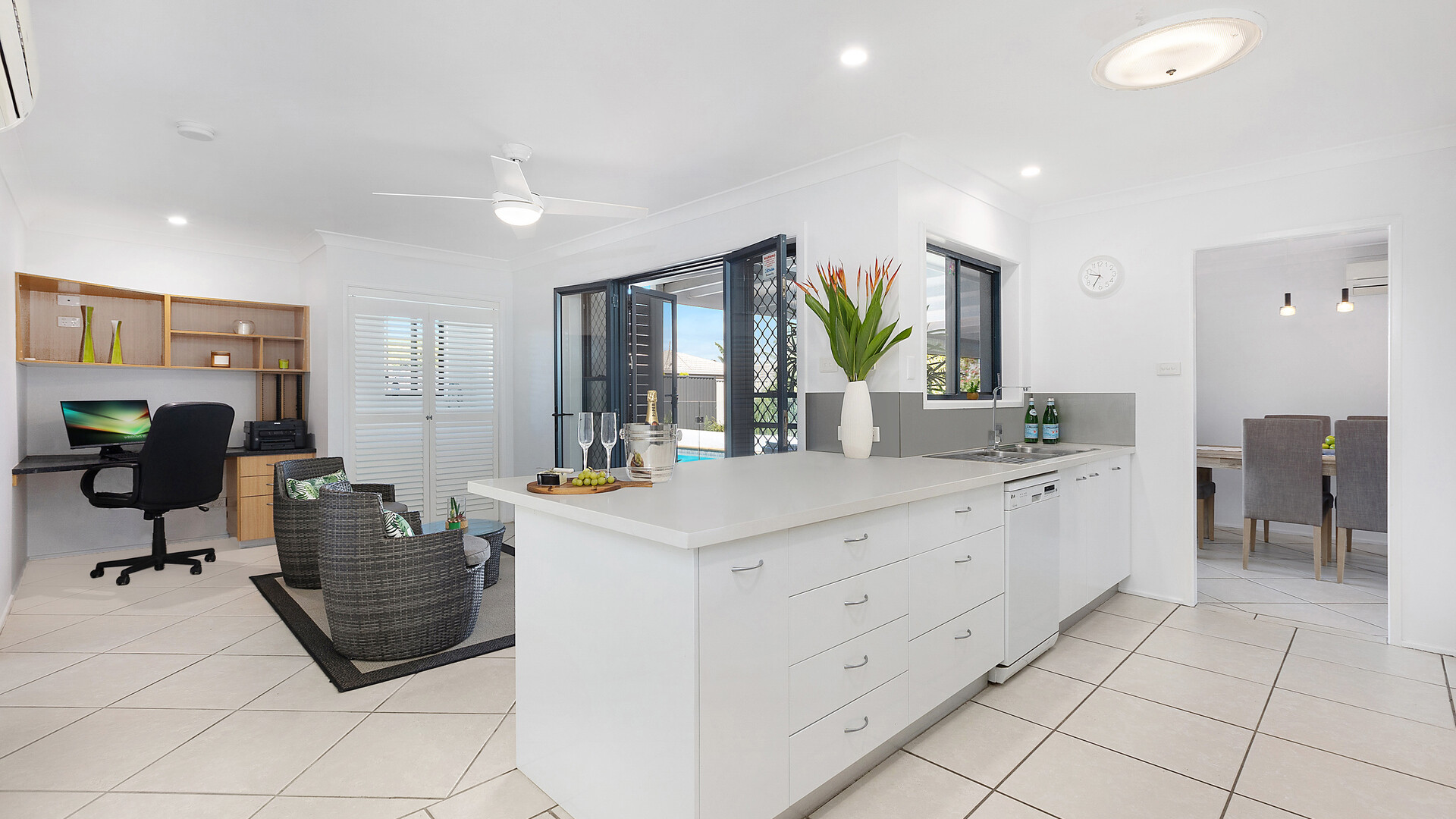 4 Cunningham Court, Golden Beach QLD 4551 - photo 3