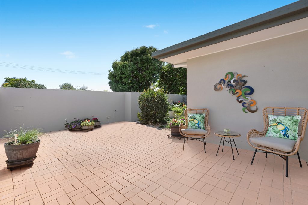 4 Cunningham Court, Golden Beach QLD 4551 - photo 8