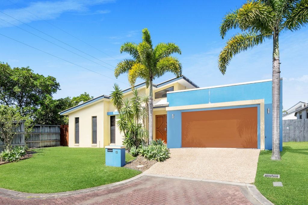 13 Oakdale Circuit, Currimundi QLD 4551 - photo 3