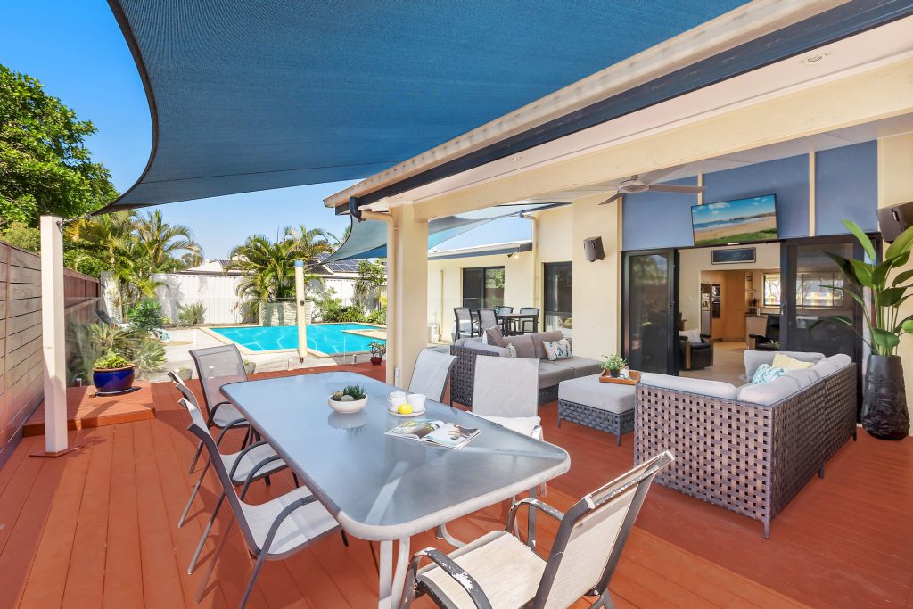 13 Oakdale Circuit, Currimundi QLD 4551 - photo 4
