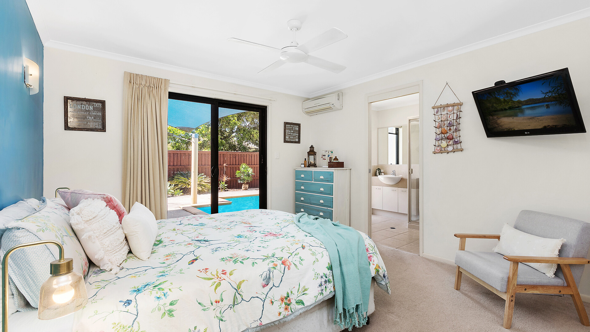 13 Oakdale Circuit, Currimundi QLD 4551 - photo 9
