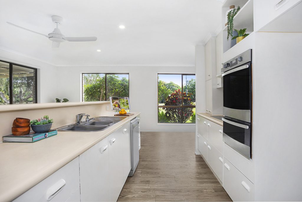 142 Bowen Road, Glass House Mountains QLD 4518 - photo 4