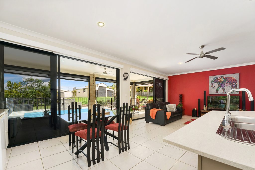 9 Hillcrest Court, Beerwah QLD 4519 - photo 5