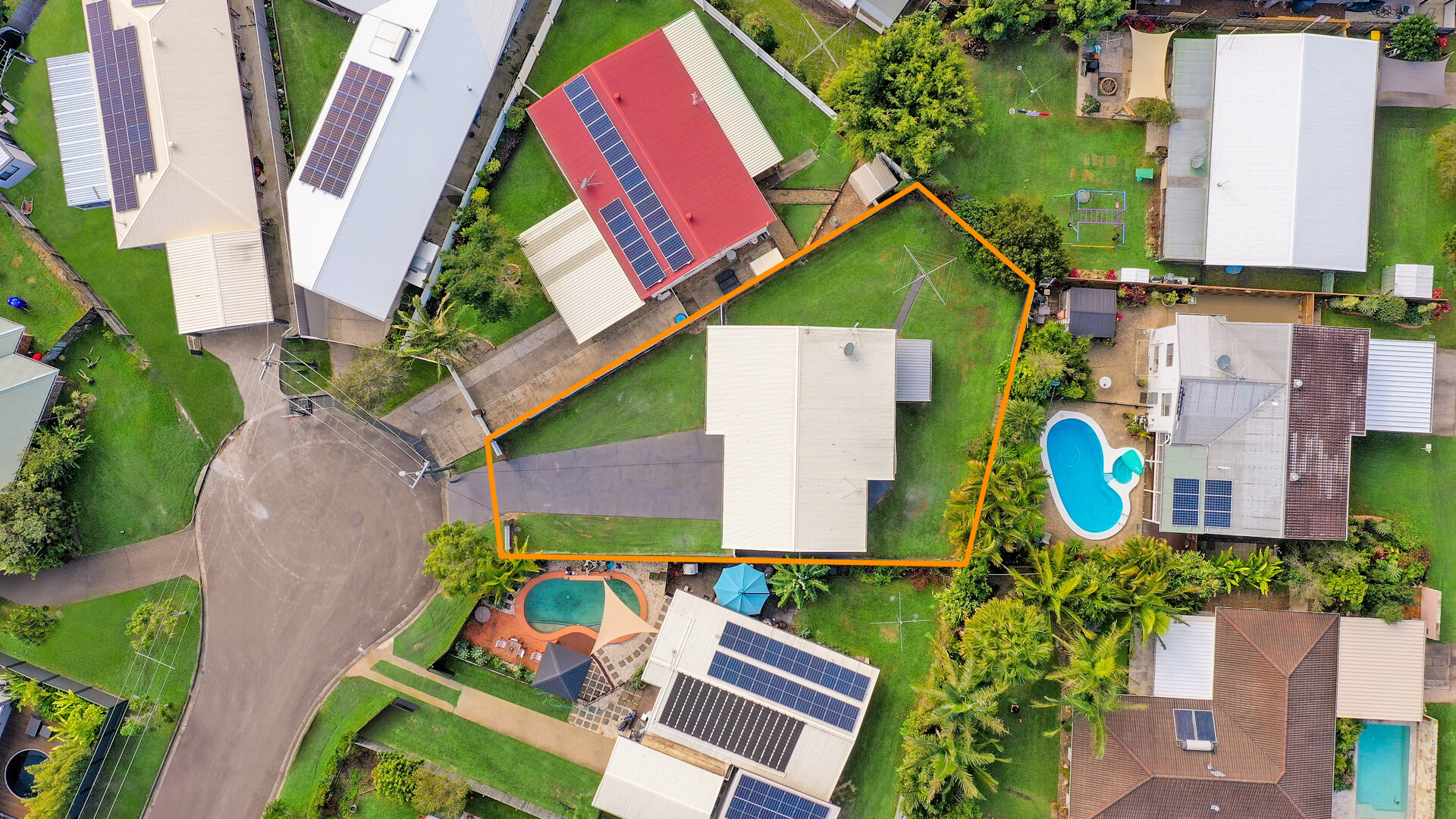 4 Kumala Street, Battery Hill QLD 4551 - photo 13
