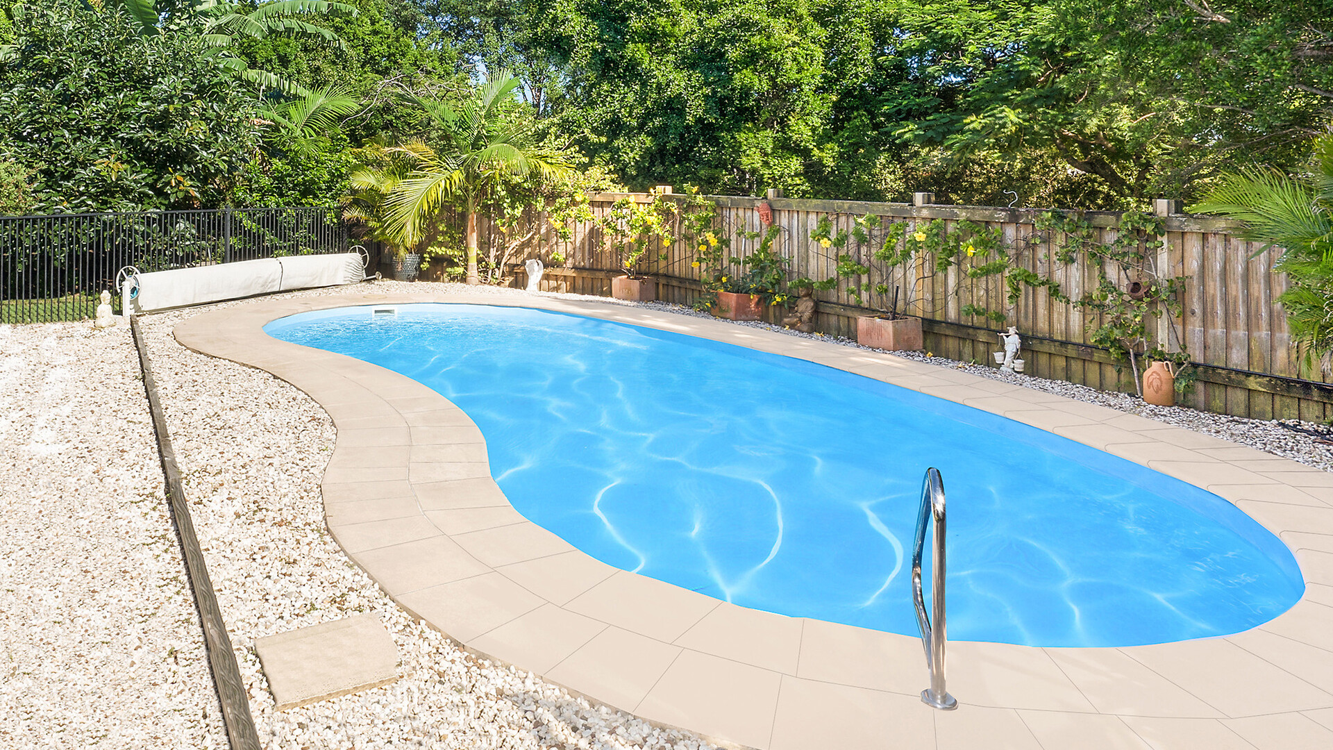 Sold - 5 Endeavour Crescent - New Property in Pelican Waters - Real Estate by Yolanda Williams