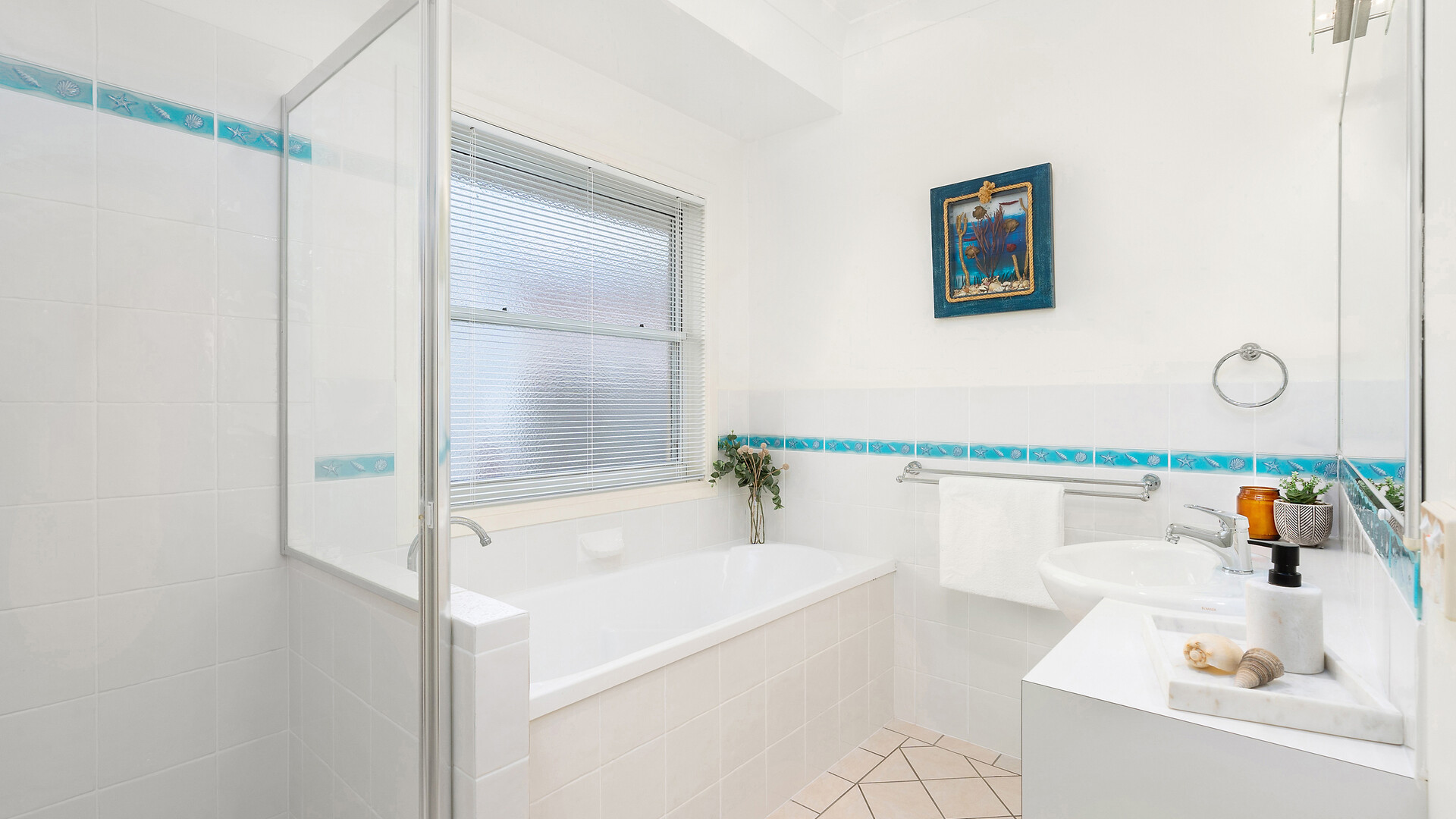 12 Tamala Court, Bongaree QLD 4507 - photo 13