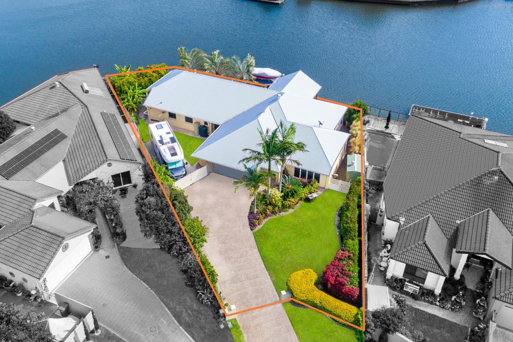 12 Tamala Court, Bongaree QLD 4507 - photo 3