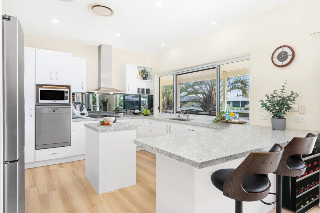 12 Tamala Court, Bongaree QLD 4507 - photo 5