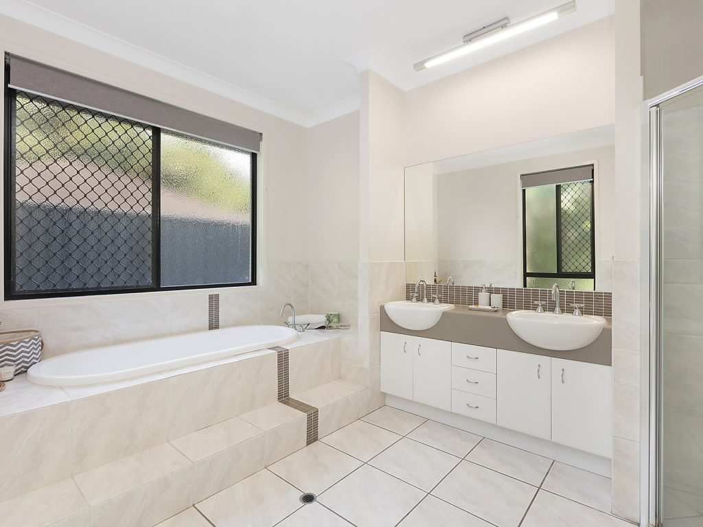 15 Evergreen Avenue, Palmwoods QLD 4555 - photo 12