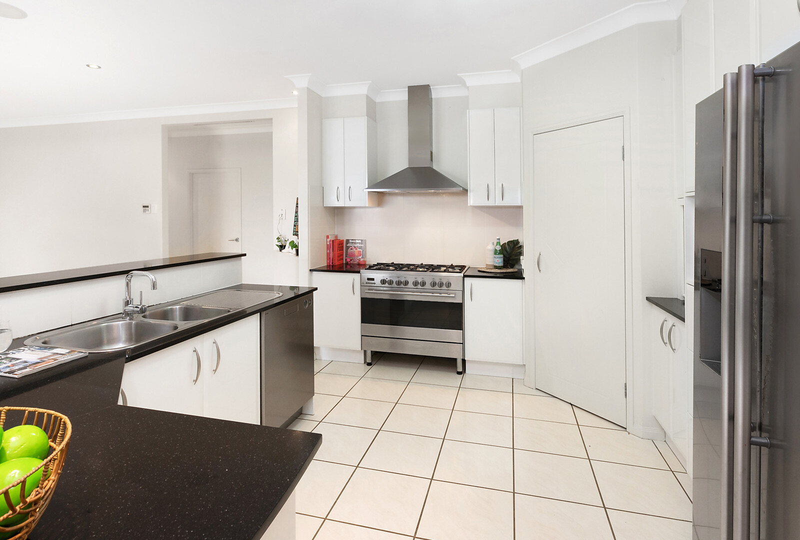 15 Evergreen Avenue, Palmwoods QLD 4555 - photo 5