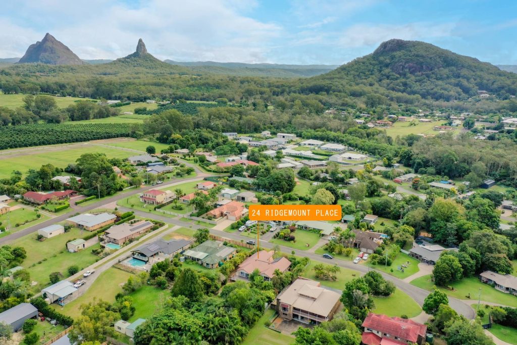 24 Ridgemount Place, Glass House Mountains QLD 4518 - photo 15