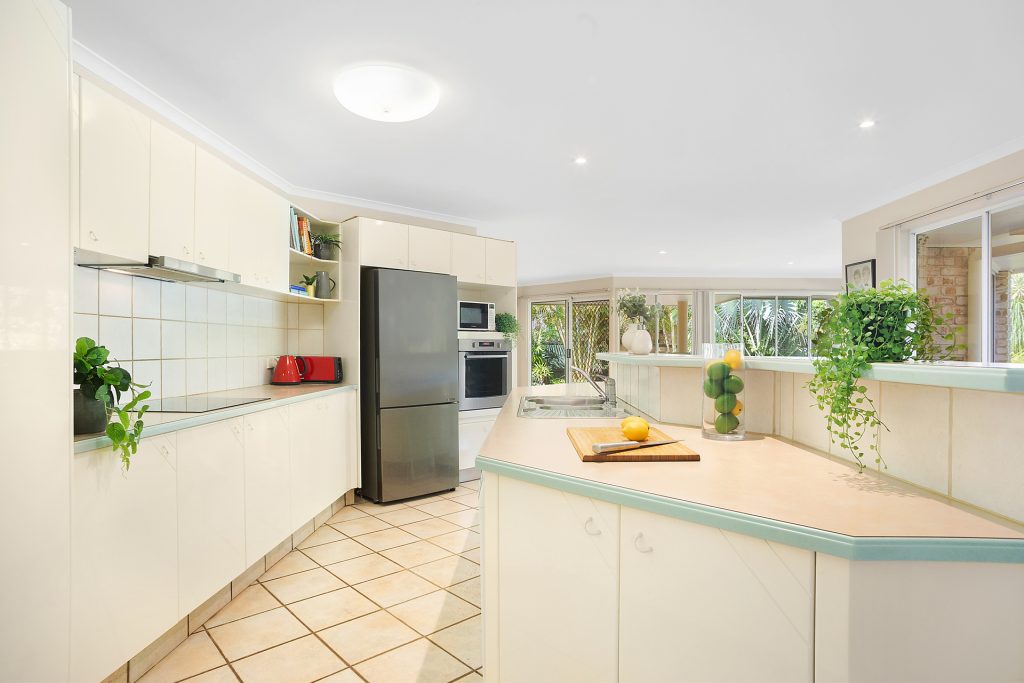 24 Ridgemount Place, Glass House Mountains QLD 4518 - photo 7