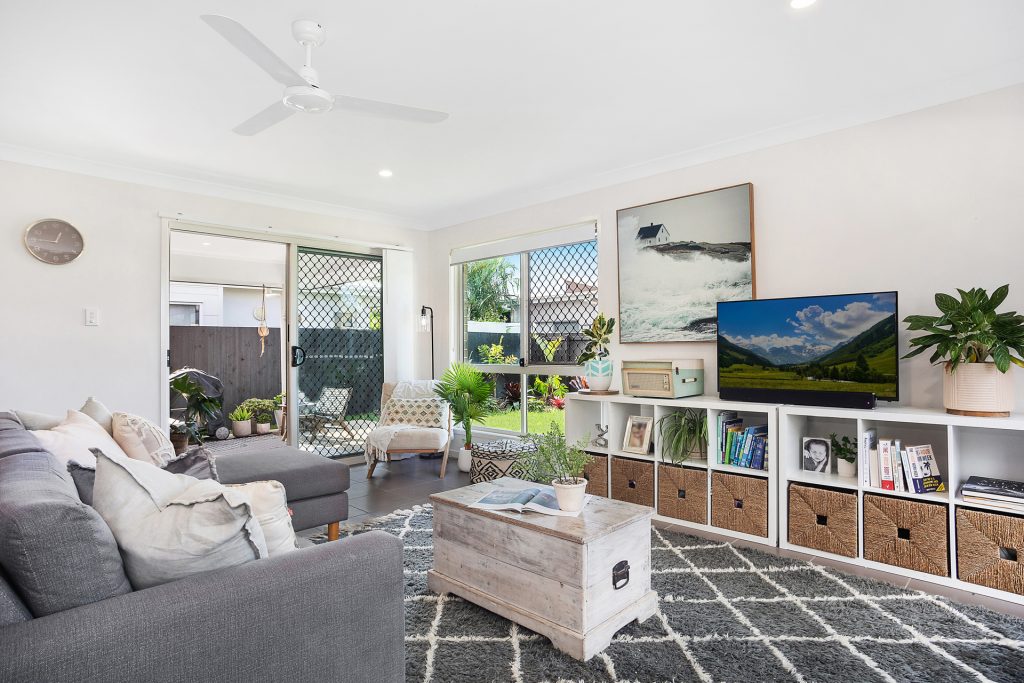 27 Chestnut Crescent, Caloundra West QLD 4551 - photo 2