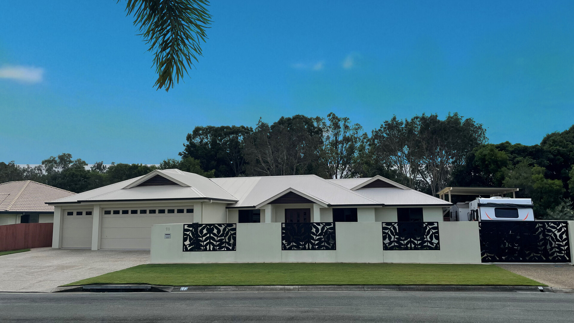 Sold - 11 Endeavour Crescent - New Property in Pelican Waters - Real Estate by Yolanda Williams