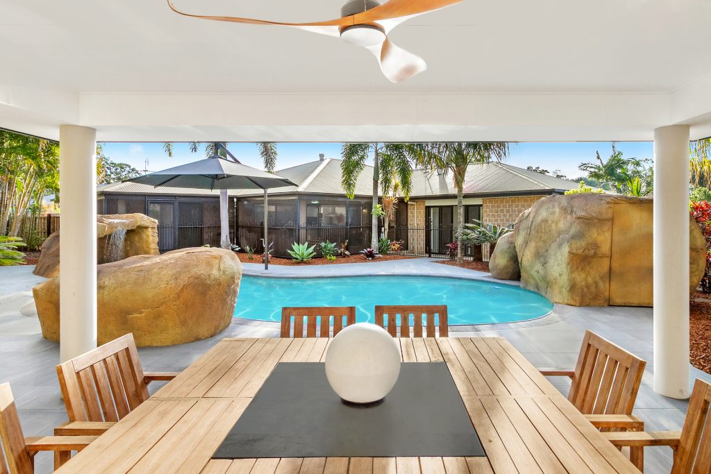 14 Toriana Place, Beerwah QLD 4519 - photo 2