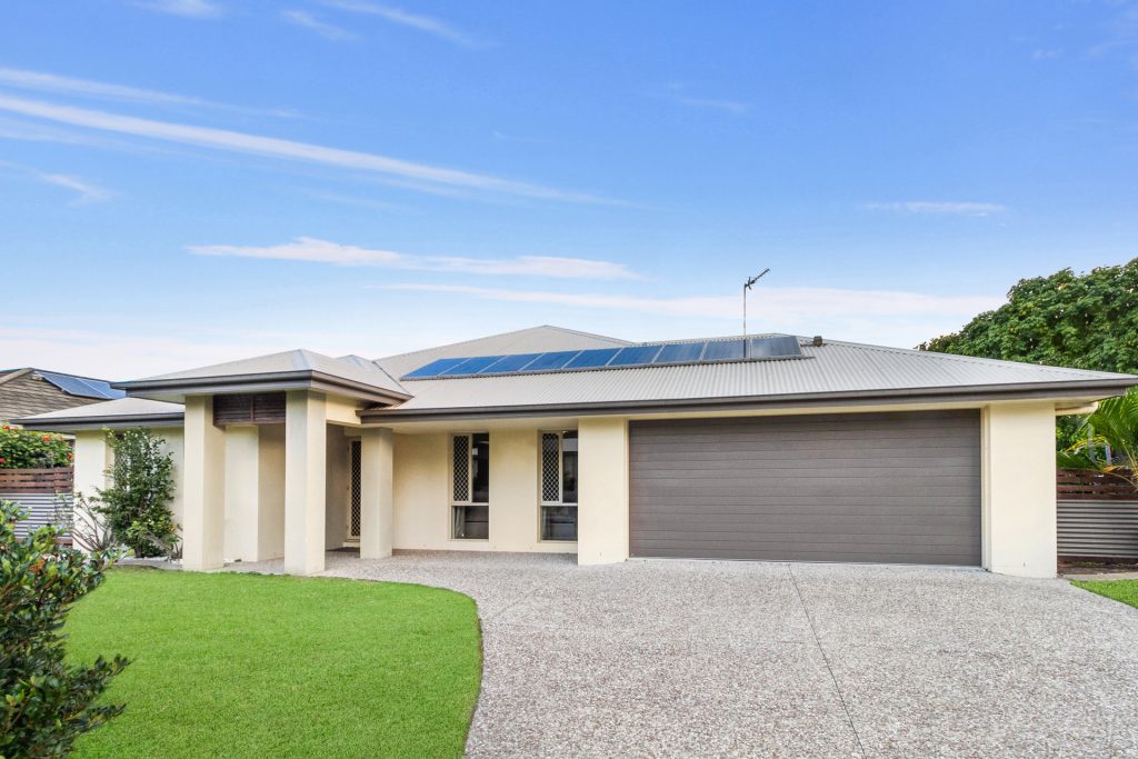 8 Silvereye Circuit, Beerwah QLD 4519 - photo 3