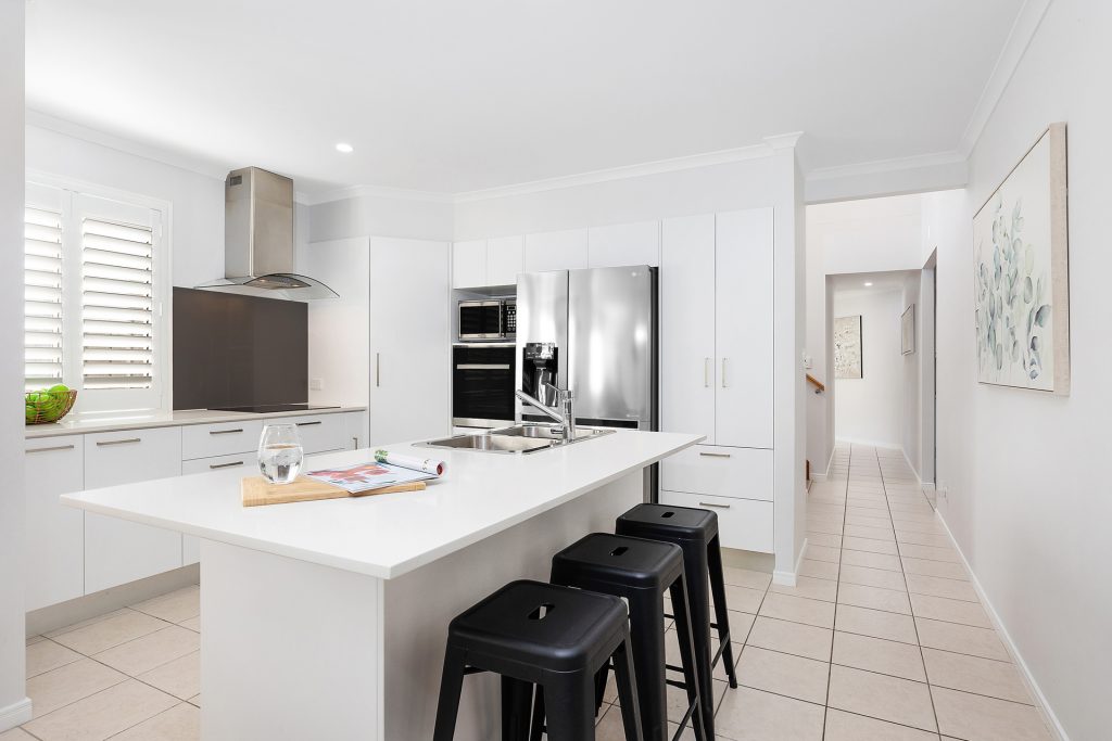 15 Maldives Place, Kawana Island QLD 4575 - photo 3
