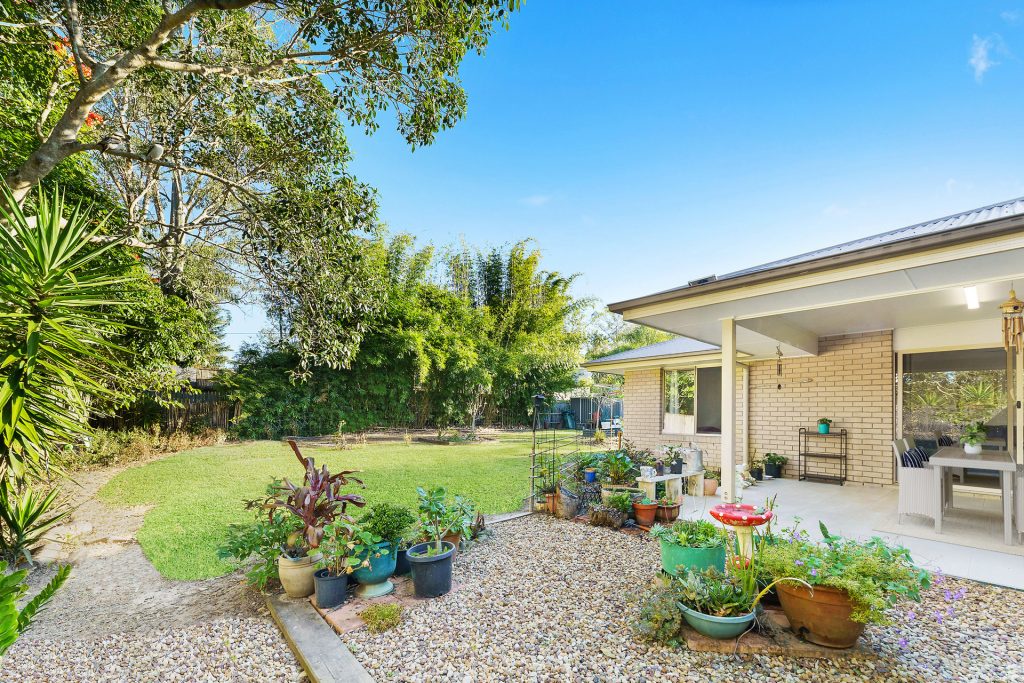 16 Elouera Close, Landsborough QLD 4550 - photo 11