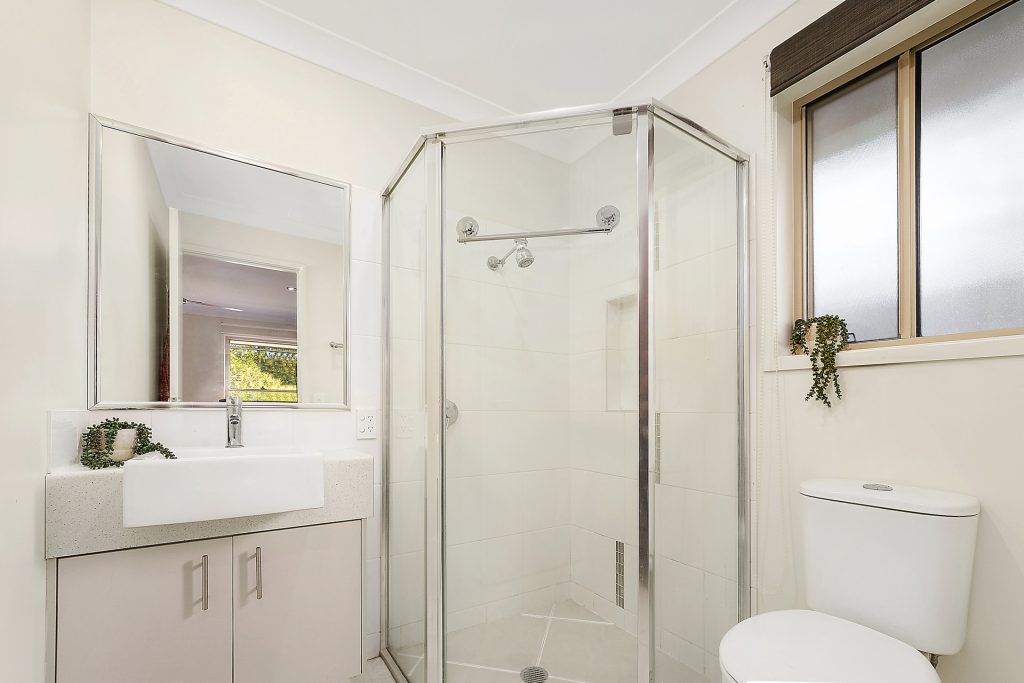 16 Elouera Close, Landsborough QLD 4550 - photo 8