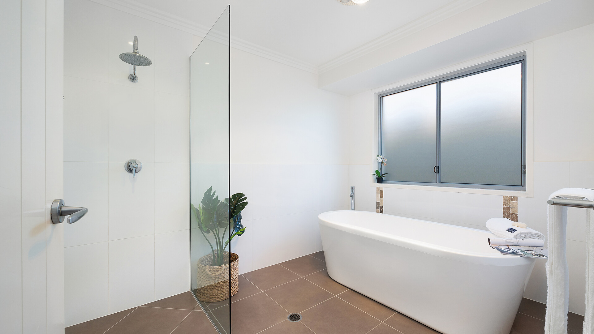134 Grand Parade, Kawana Island QLD 4575 - photo 18